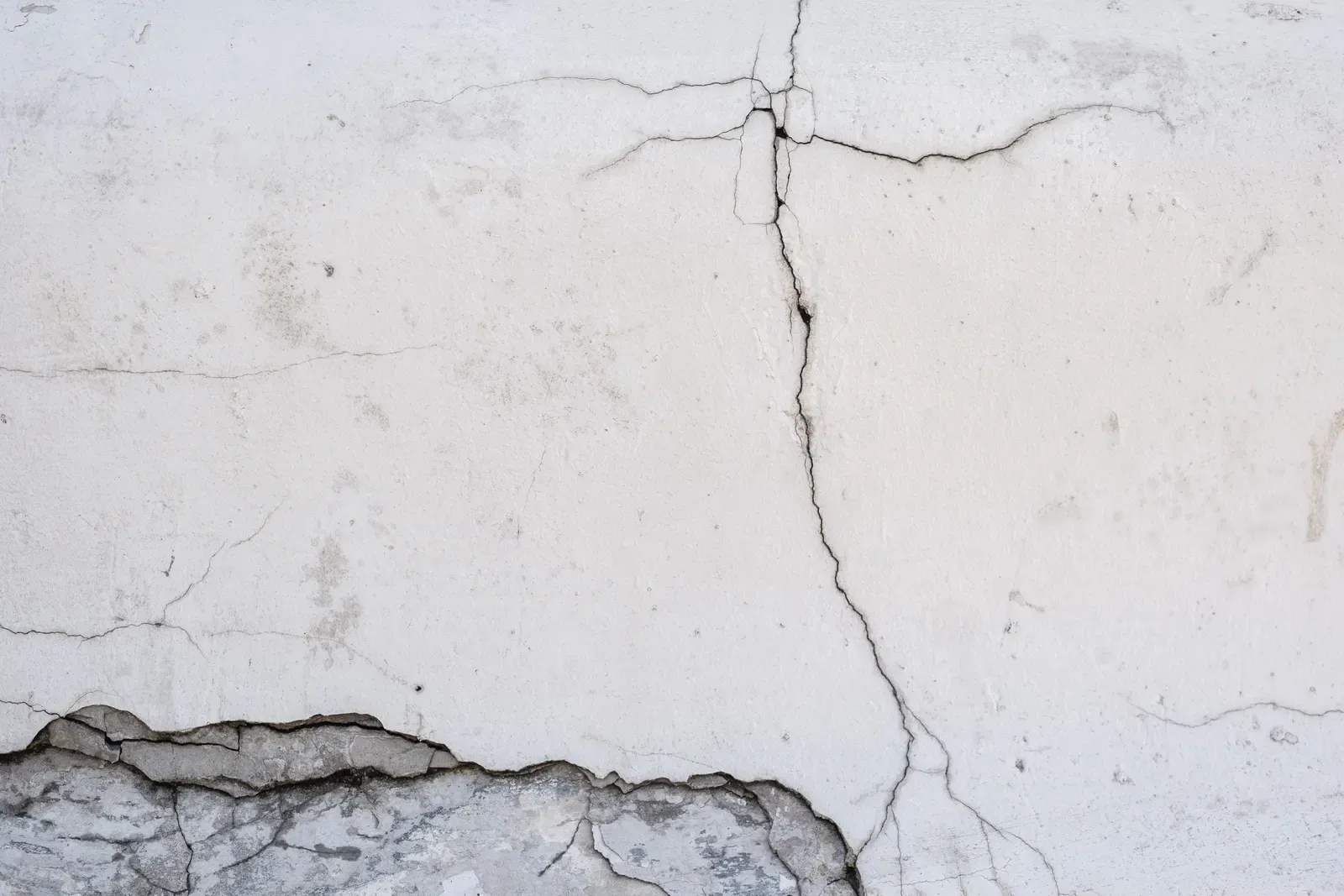 Cracked concrete foundation wall in Tulsa, Oklahoma